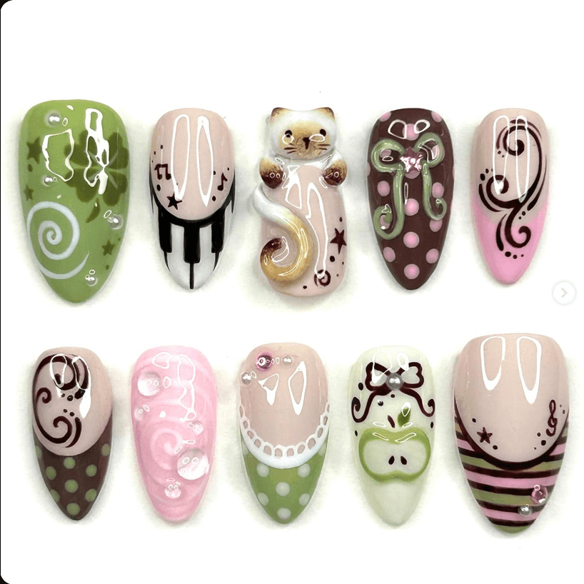 Matcha, pink and chocolate set with a 3D kitty, bows and apples